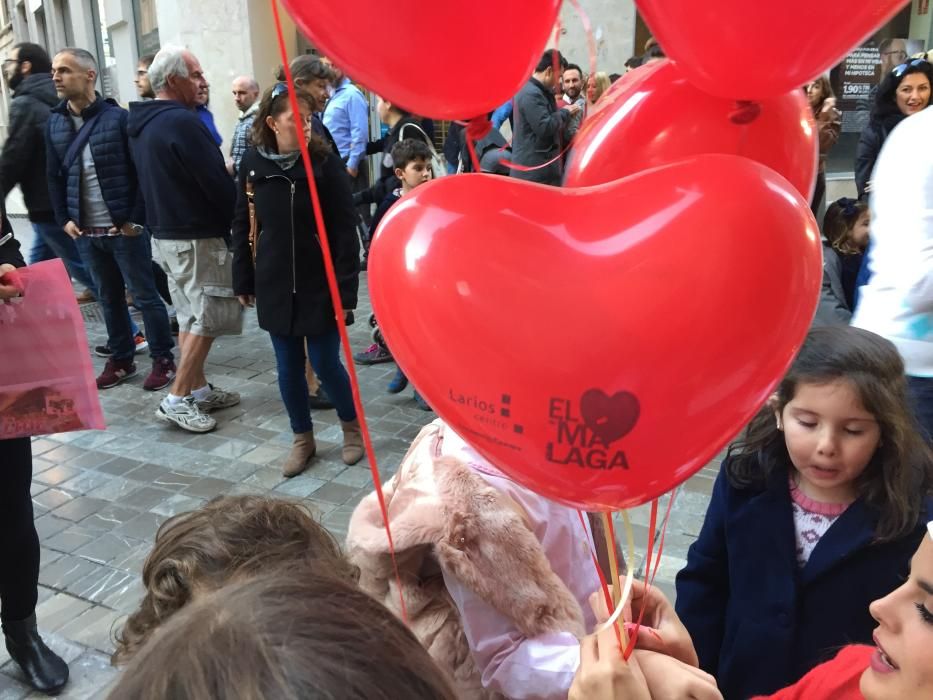 Los más pequeños de la casa tienen una cita con el árbol de Navidad de La Opinión de Málaga, que podrán visitar en la entrada del periódico hasta el día 30 en horario de cinco a ocho de la tarde