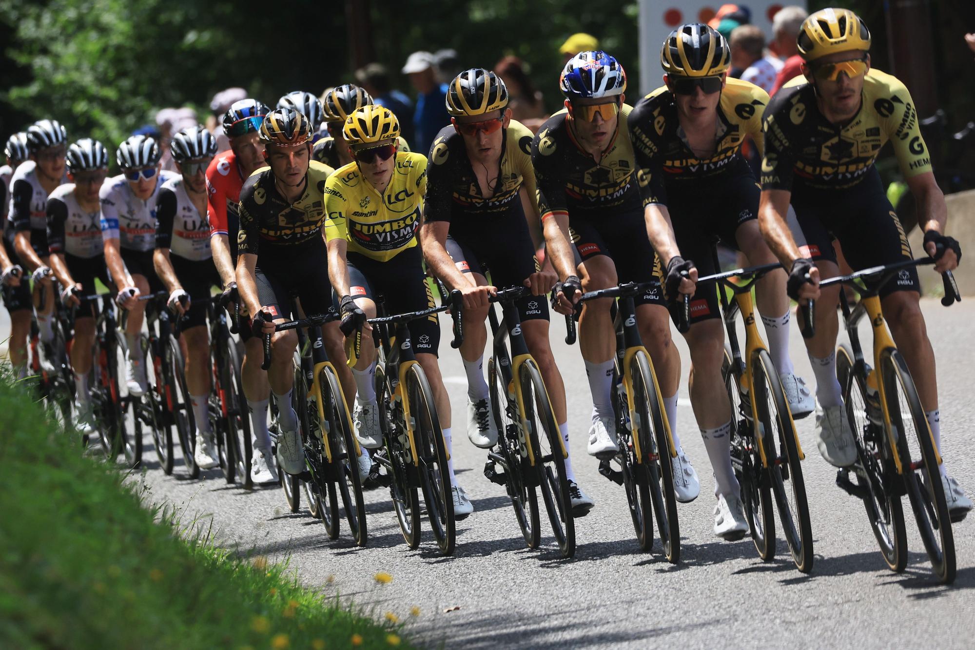 IMÁGENES | Las mejores imágenes de la etapa 14 del Tour de Francia