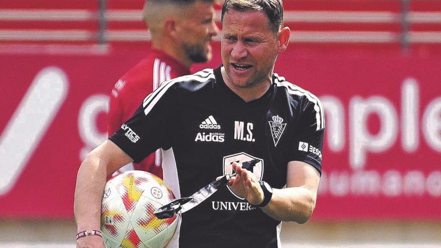 Las siete vidas de Mario Simón en el Real Murcia