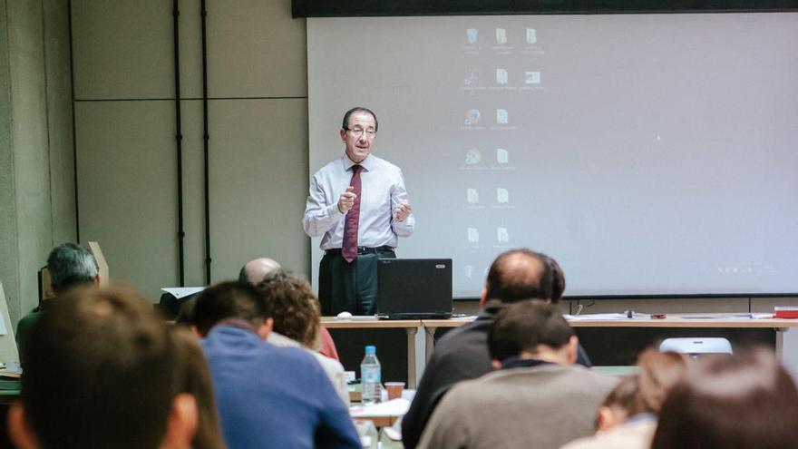 Últimas plazas para los prestigiosos másteres del Colegio de Economistas de Asturias