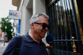 Santos Cerdán solicita una indemnización como exdiputado que asciende a unos 19.400 euros