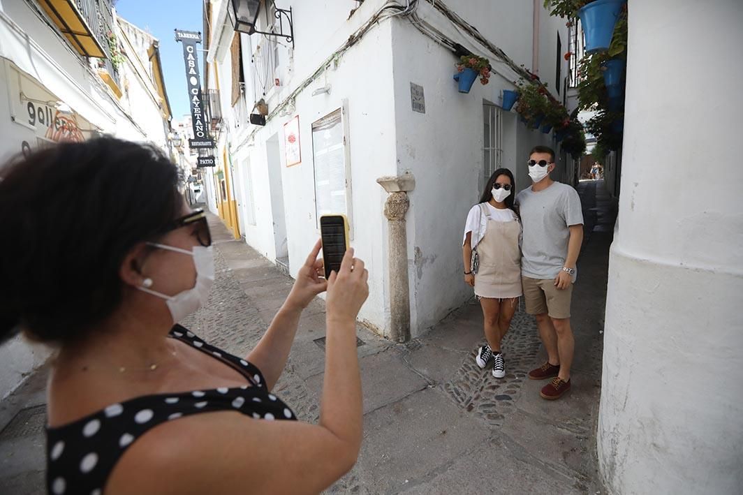 Nueva normalidad en Córdoba: la Judería despierta al turismo