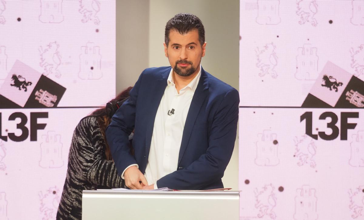 El candidato del PSOE a la presidencia de Castilla y León, Luis Tudanca, durante el debate.