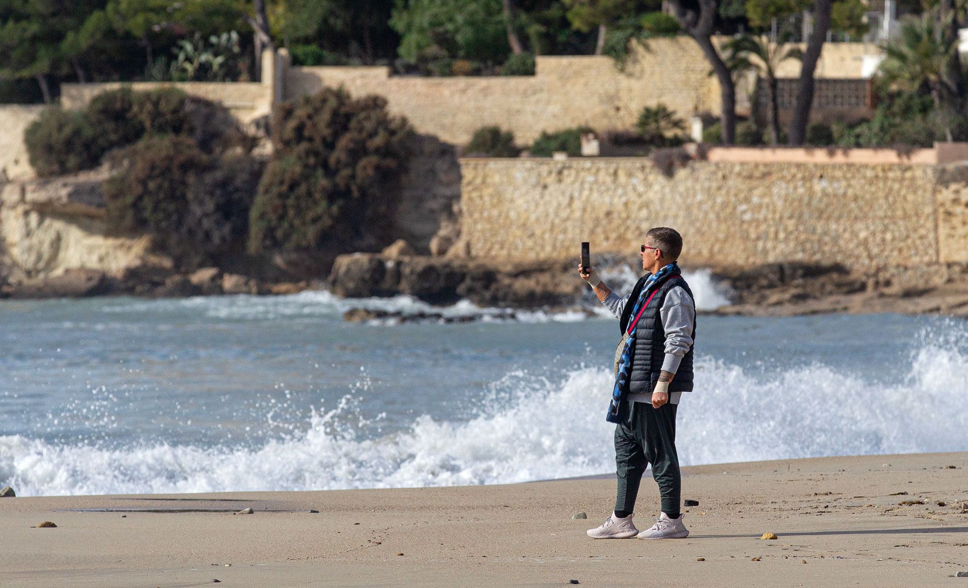 El temporal se deja notar en las playas de Alicante