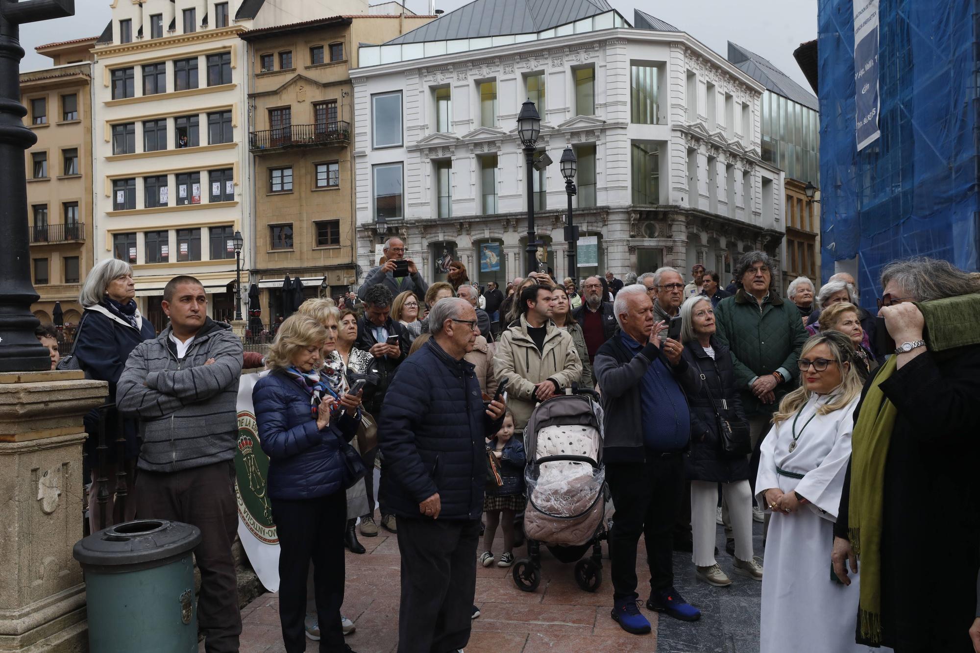 En imágenes: Procesión de la Balesquida en Oviedo