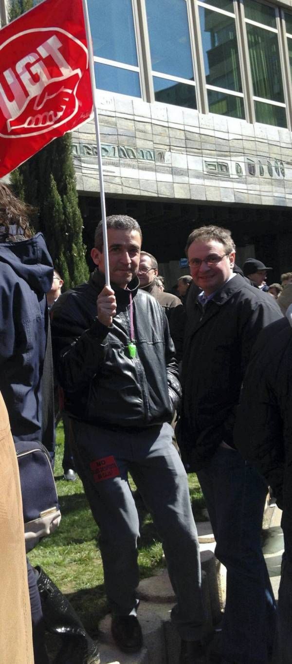 Fotogalería: Protesta de los trabajadores de Caja3 el primer día de huelga