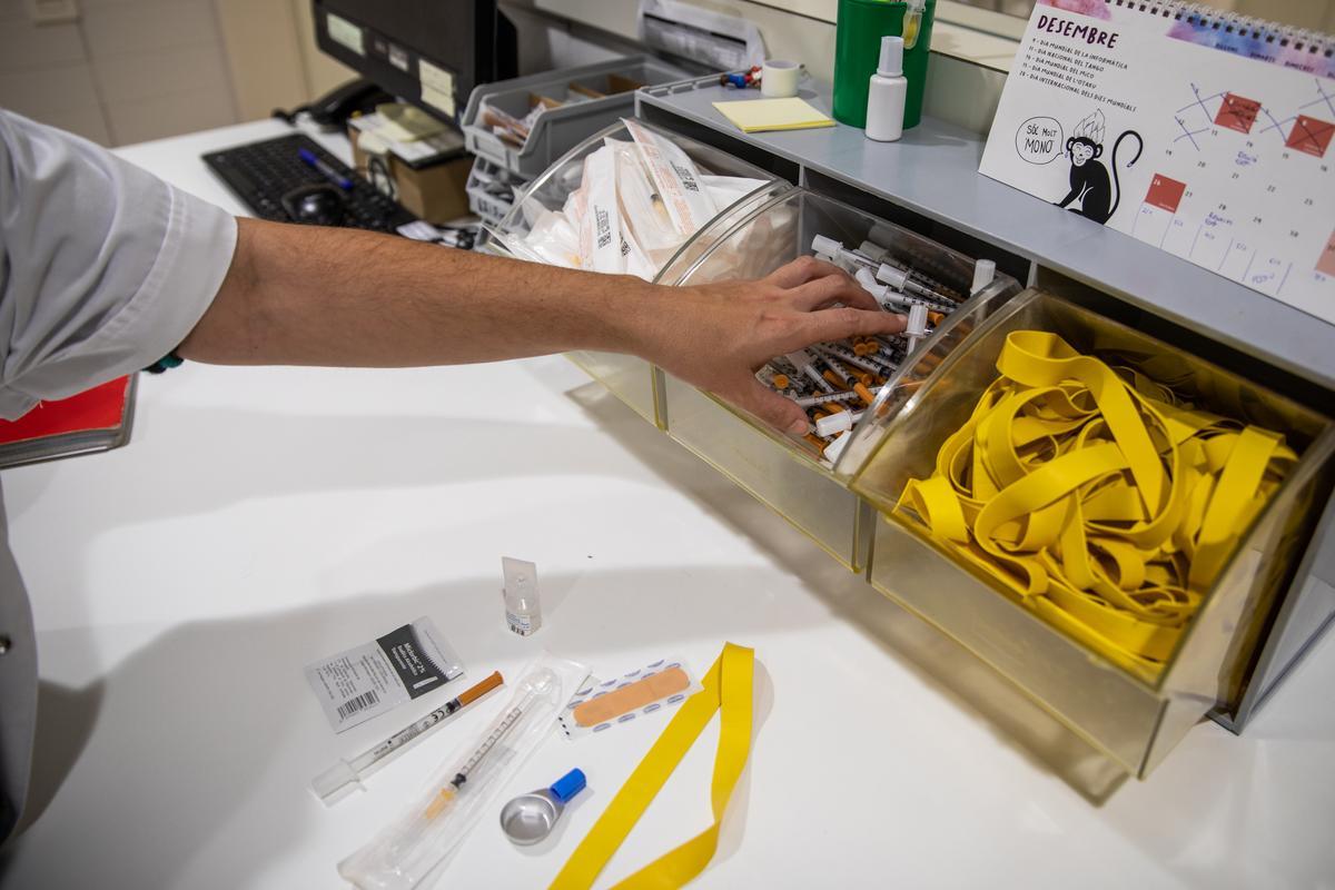 Menys assistents però més vides salvades a les sales de drogues de BCN