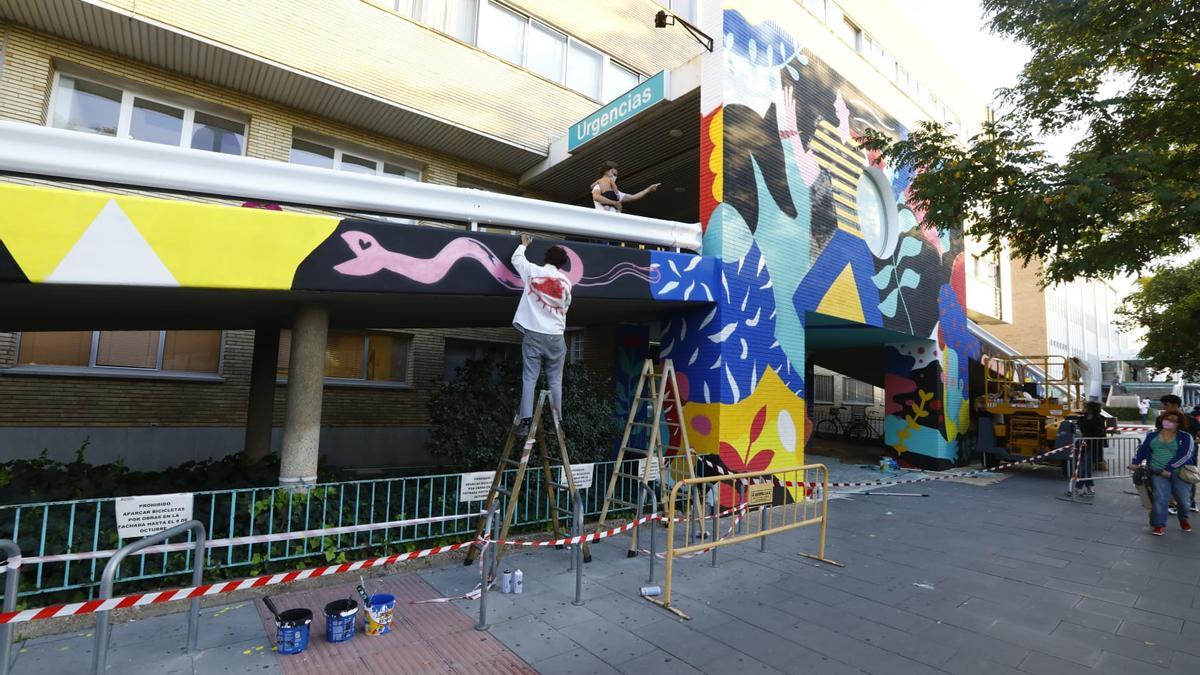 Los trabajos realizados en el Hospital Materno Infantil de Zaragoza este jueves.