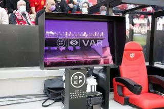 Mediapro culpa a la toma de corriente de Vallecas el fallo del VAR en el Rayo-Barça