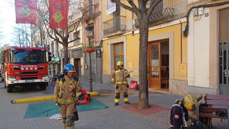 Dos ferits menys greus en un incendi en una casa d&#039;Esparreguera