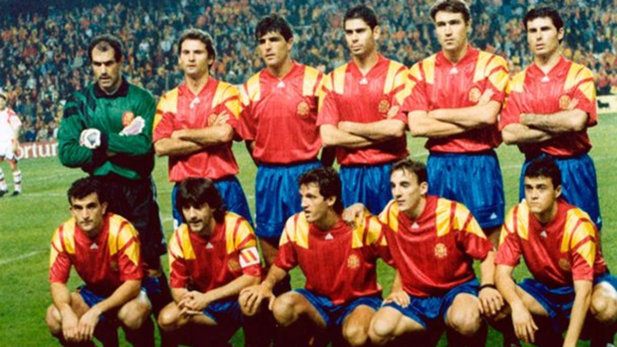 El once inicial de España ante Dinamarca en 1993