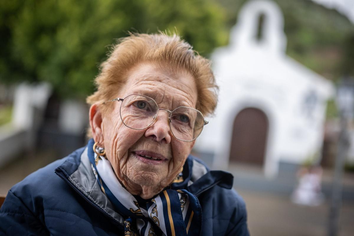 Así es la vida en Las Portelas, localidad de Buenavista del Norte con apenas unos pocos habitantes.