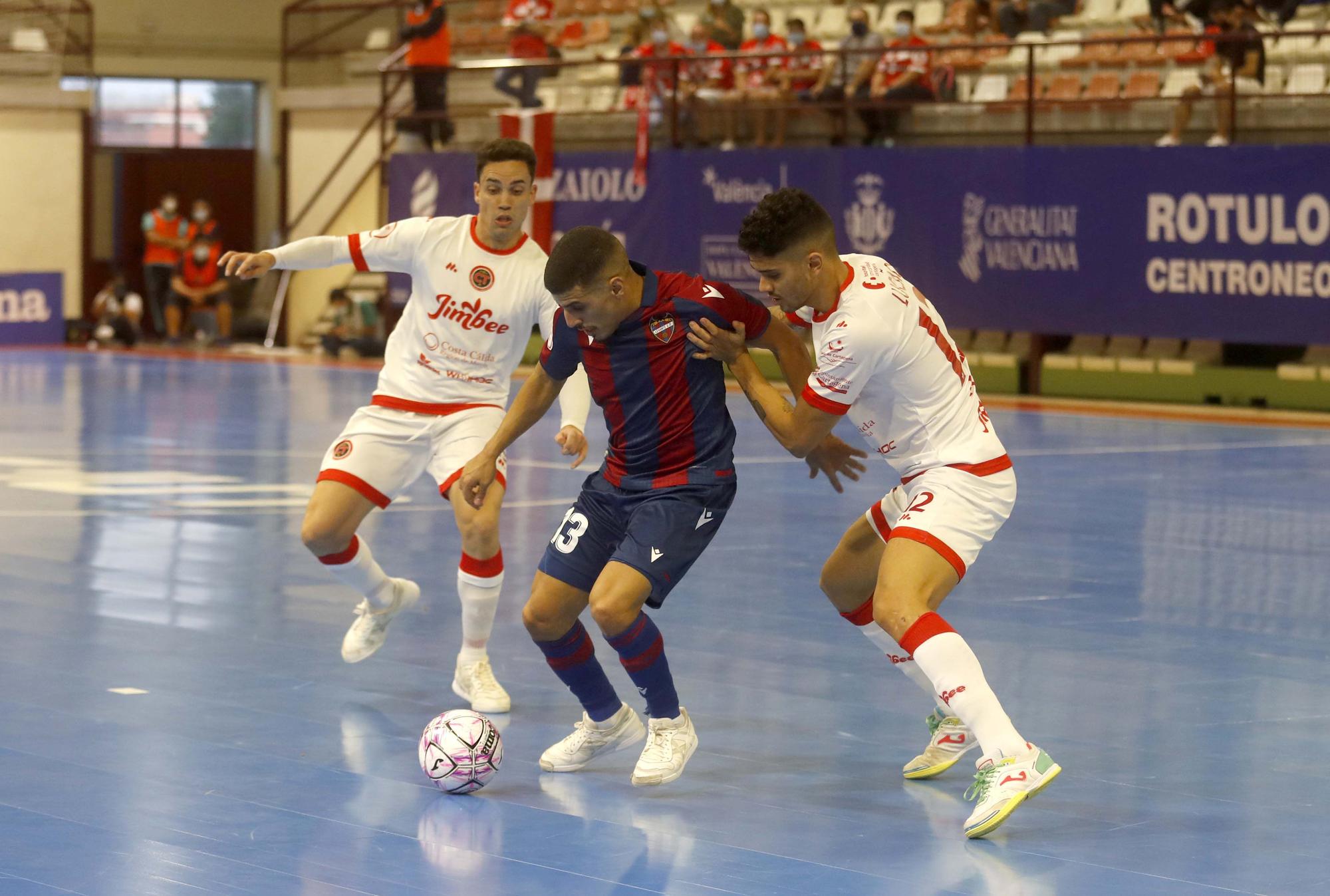 Al Levante UD FS se le escapa la victoria en el último minuto