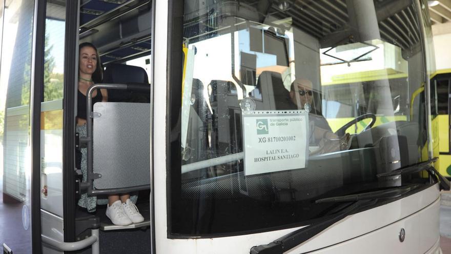 El autobús Lalín-Hospital de Conxo ronda los 500 pasajeros en su primera semana