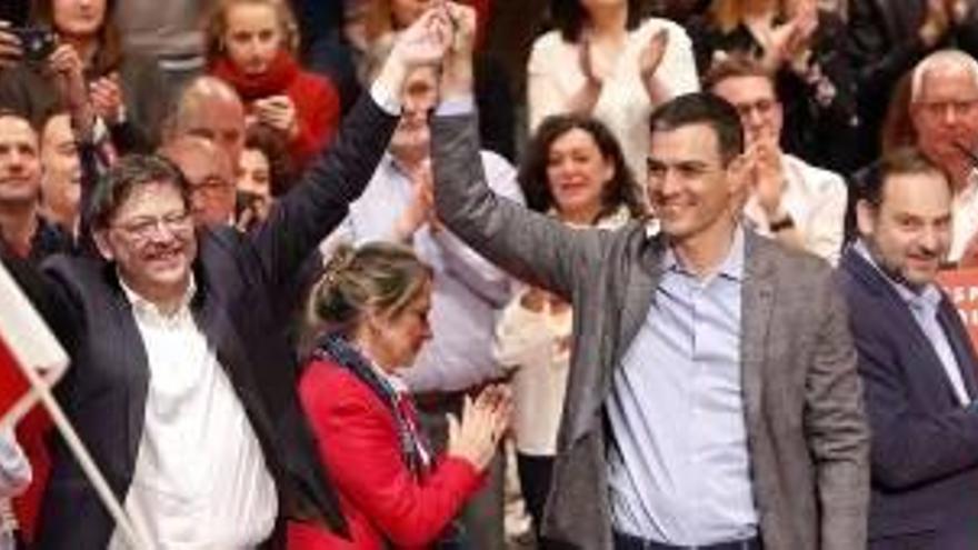 Ximo Puig y Pedro Sánchez, ayer en Alicante.