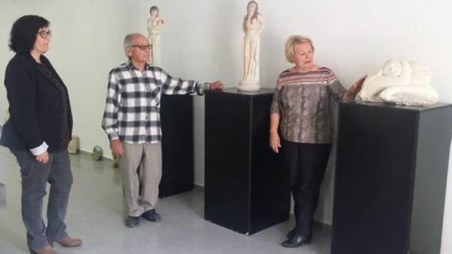 Inauguran la exposición del artista vilero Pedro Soriano