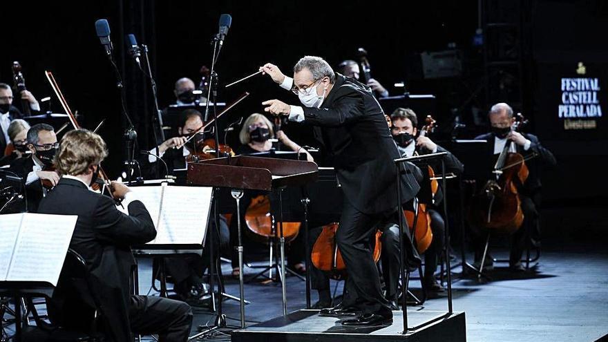 Josep Pons, dissabte, dirigint l&#039;Orquestra Simfònica del Gran Teatre del Liceu a Peralada