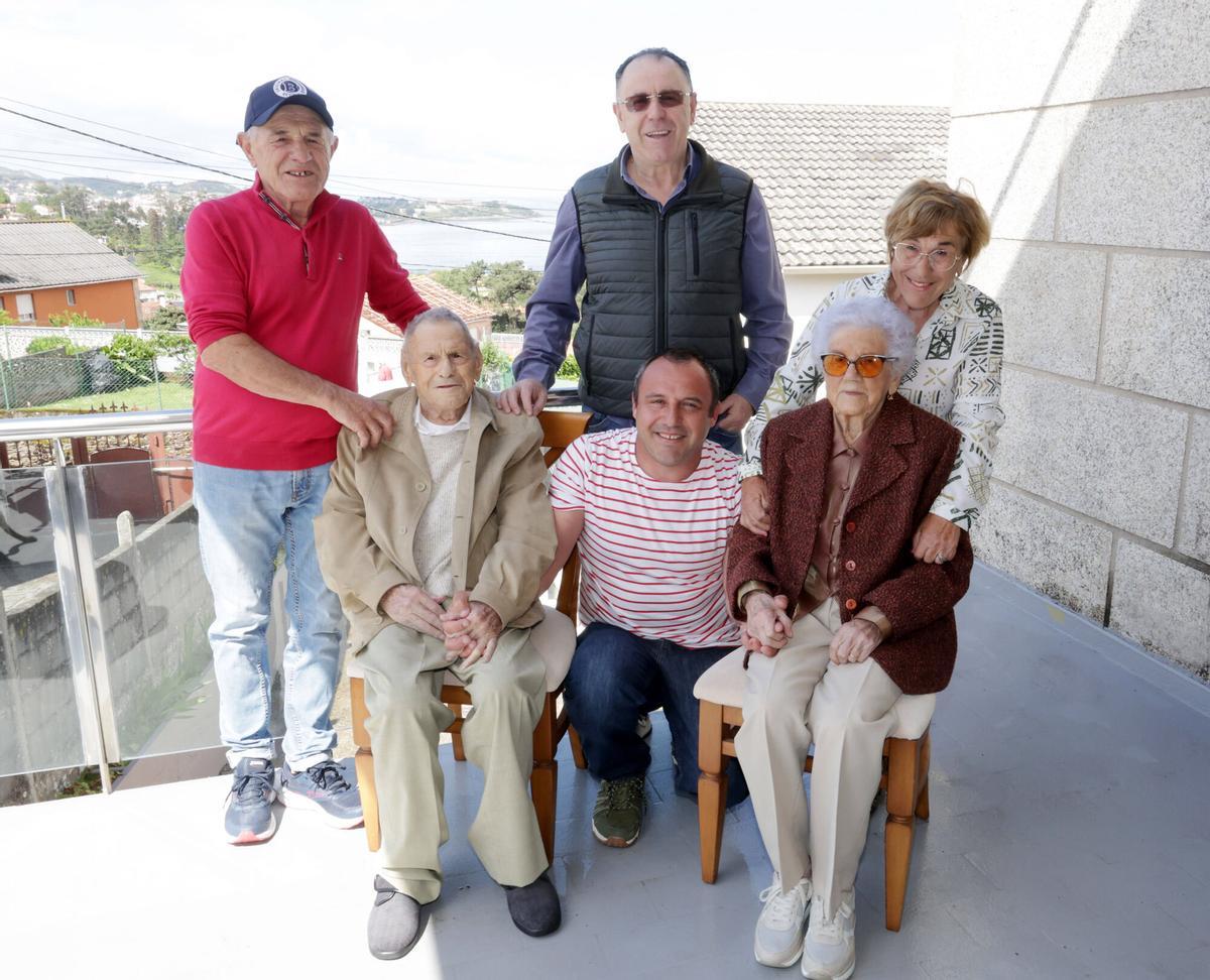 Paco y Carmen, el matrimonio centenario de Nigrán que murió en unos días Paco y Carmen, el matrimonio centenario de Nigrán que murió en unos días