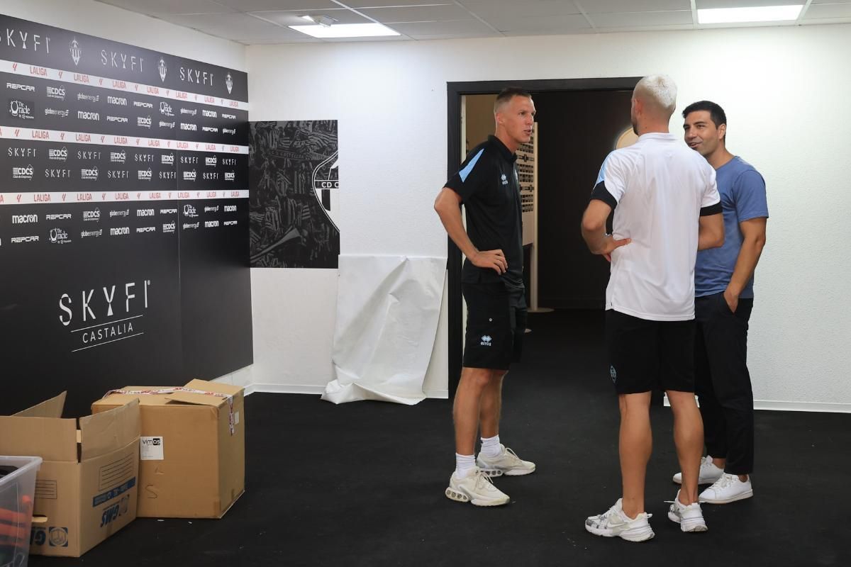 Galería | El Castellón, rumbo a Olot para la pretemporada 2025/2026