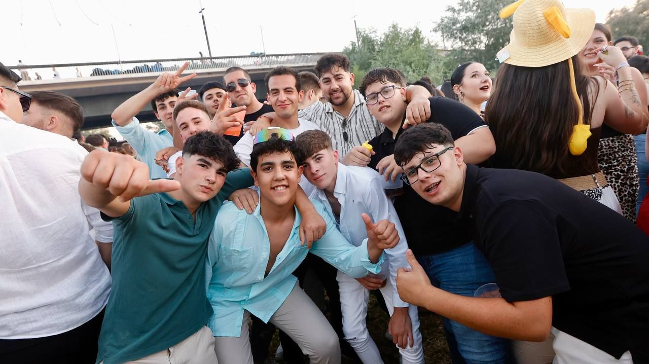 Botellón multitudinario en el miércoles de Feria
