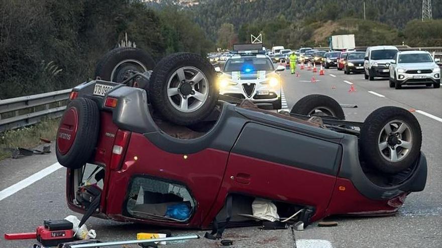 Atención conductores: un accidente provoca importantes retenciones en la "Y", sentido León