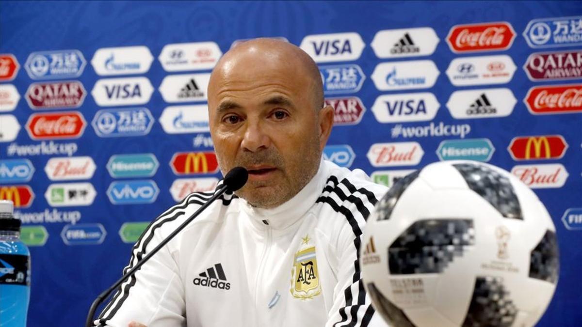 El seleccionador argentino, Jorge Sampaoli, durante la rueda de prensa de hoy