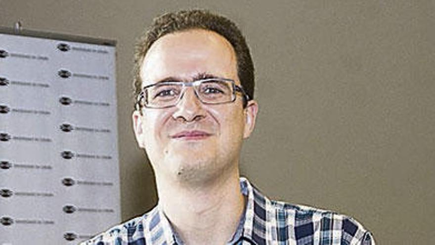 El profesor de la Universidade da Coruña becado, Carlos Gómez Rodríguez.