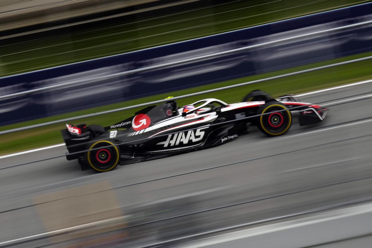 Danish driver Kevin Magnussen of Hass competes in the Formula One Spanish Grand Prix at Barcelona-Catalunya circuit in Montmelo, Barcelona, Spain, 04 June 2023.  EFE/Enric Fontcuberta