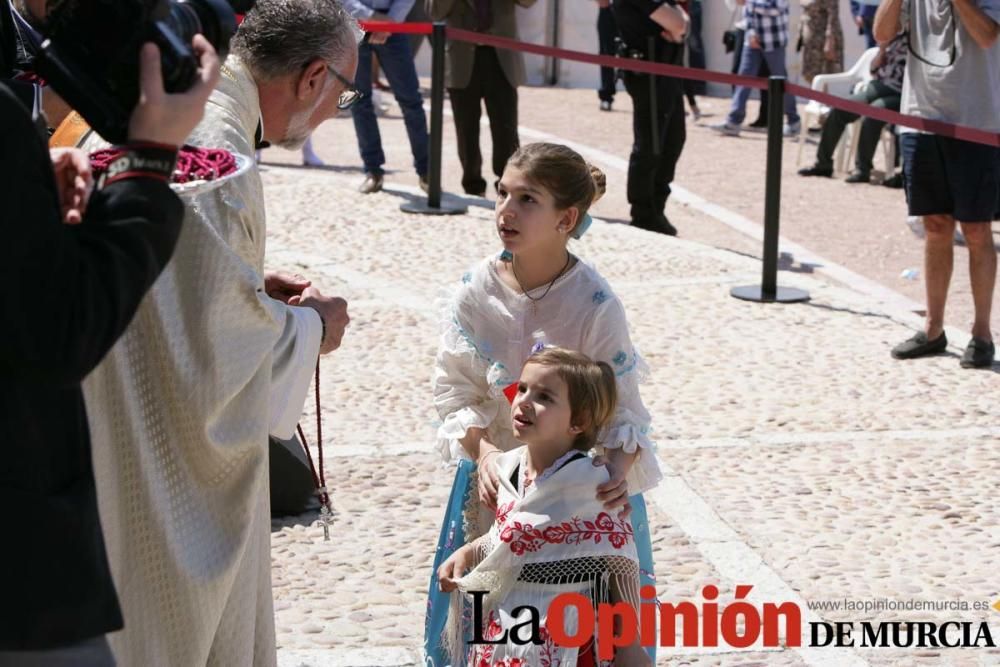 Ofrenda de flores en Caravaca: imposición de cruce