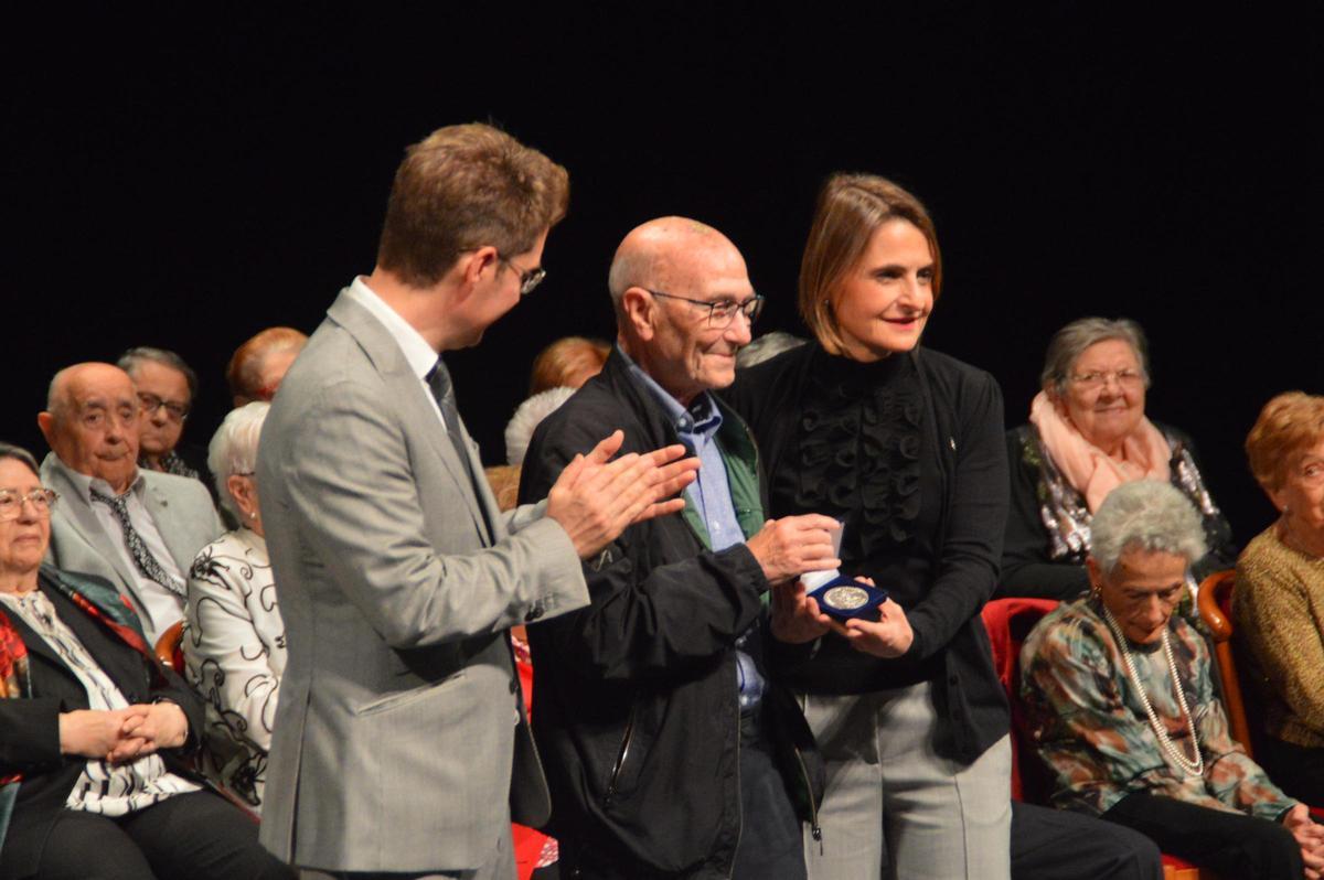 Figueres homenatja la generació de 1936 amb la medalla de les Fires