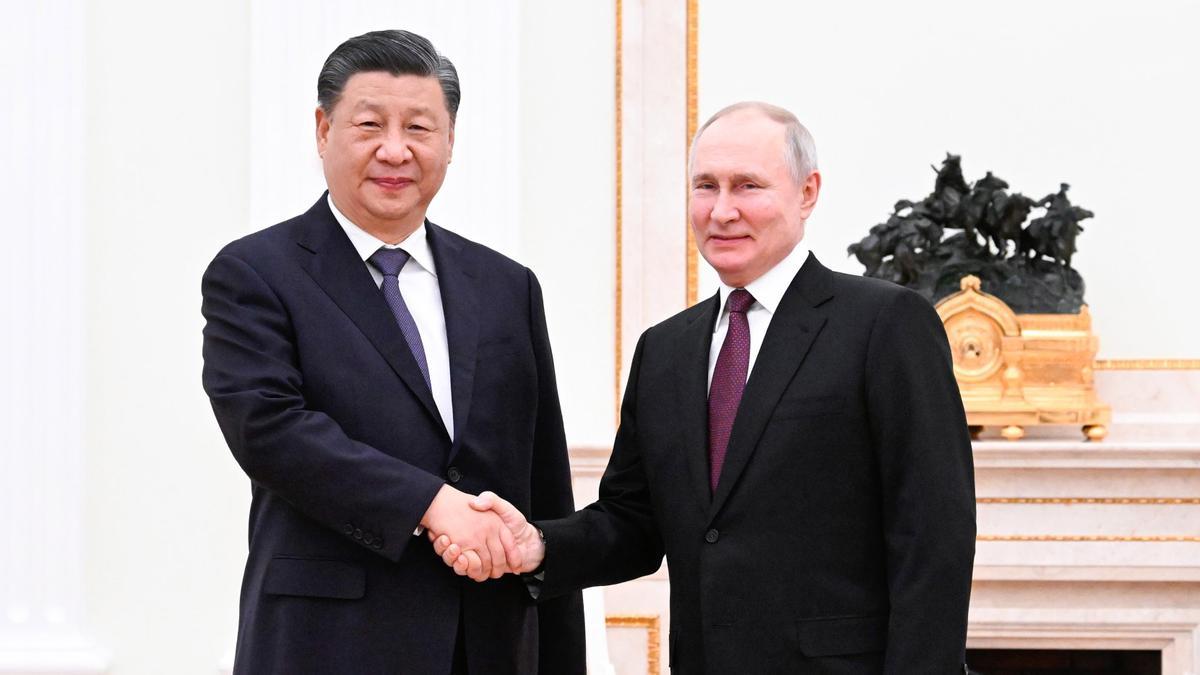 Putin y Xi comienzan las negociaciones formales en el Kremlin