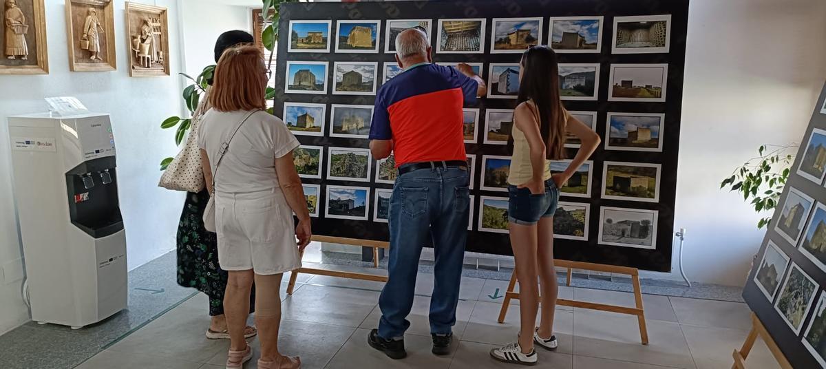 GALERÍA | Exposición sobre palomares de Fermoselle