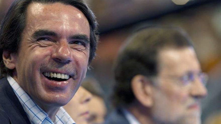 Aznar califica de &quot;extrema izquierda marginal antisistema&quot; al movimiento de indignados