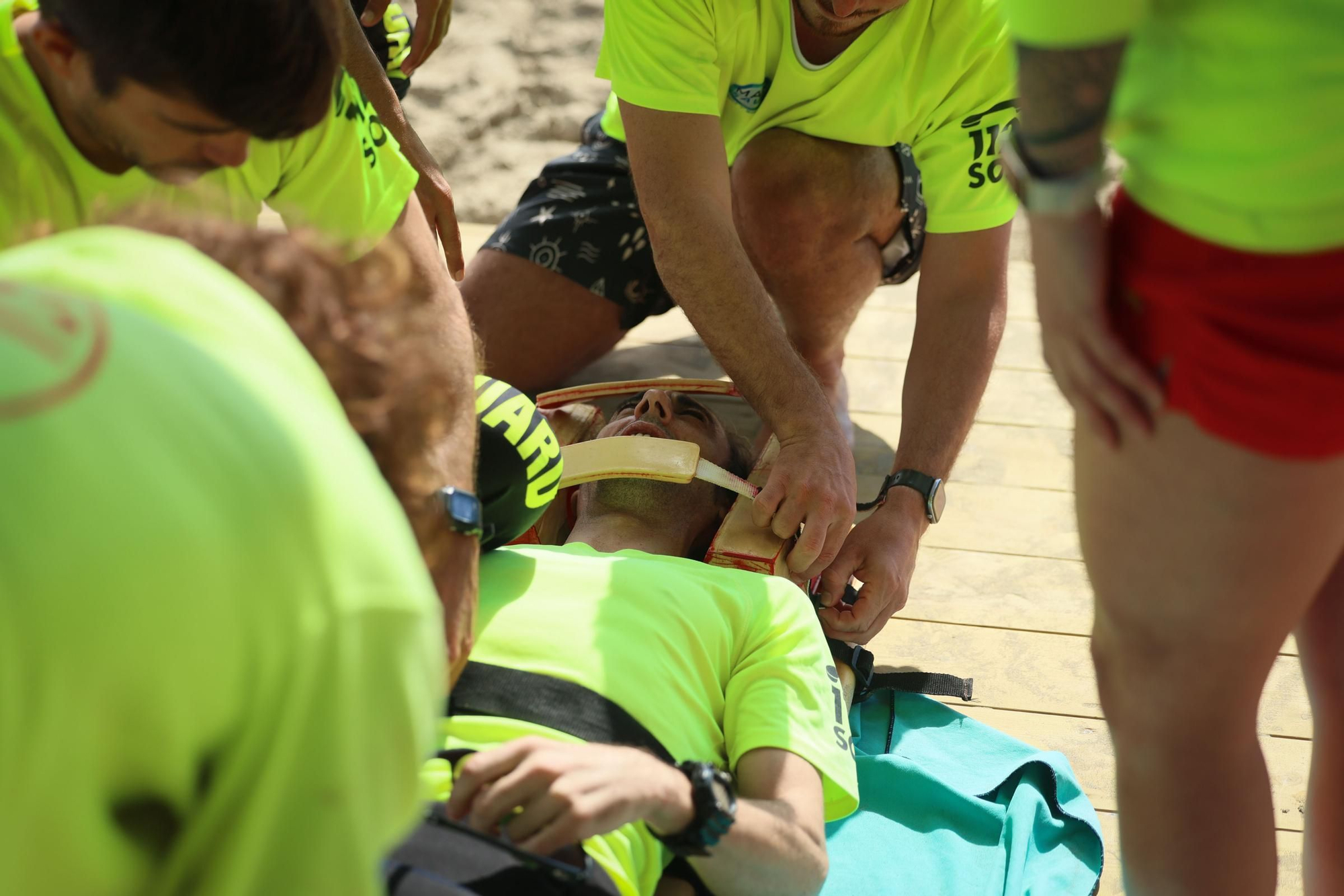 Galería: Más de 40 socorristas empiezan en nueve playas de Sant Josep