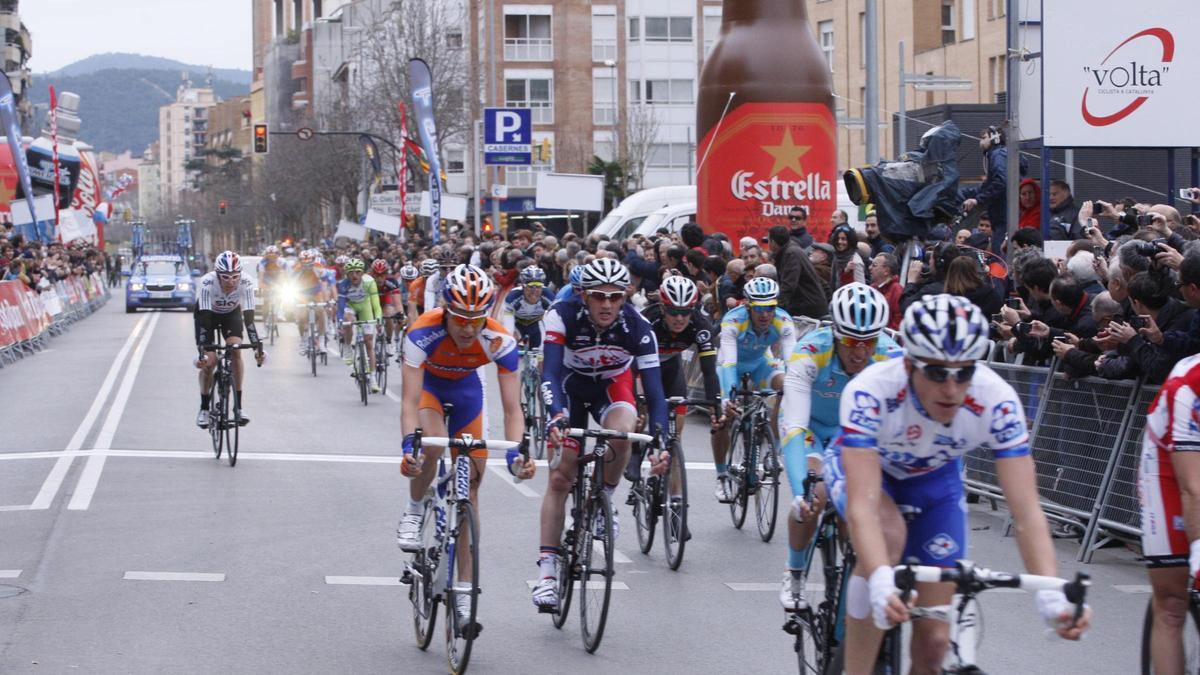 Una etapa de la Volta Ciclista a Catalunya va acabar al carrer Emili Grahit el 2012.