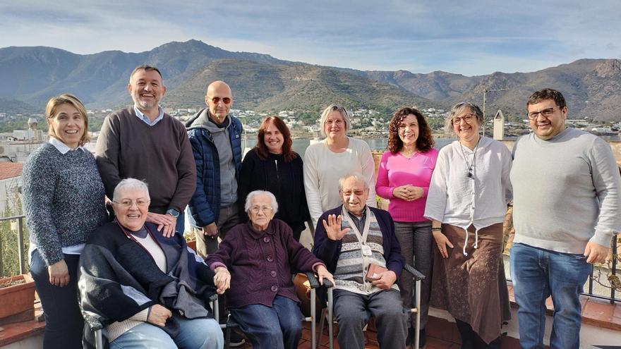 Antoni Ribas, el veí més gran del Port de la Selva, rep la medalla centenària de la Generalitat