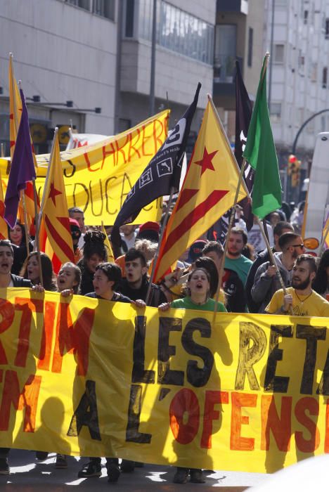 Vaga d'estudiants per demanar la rebaixa de les taxes a Girona