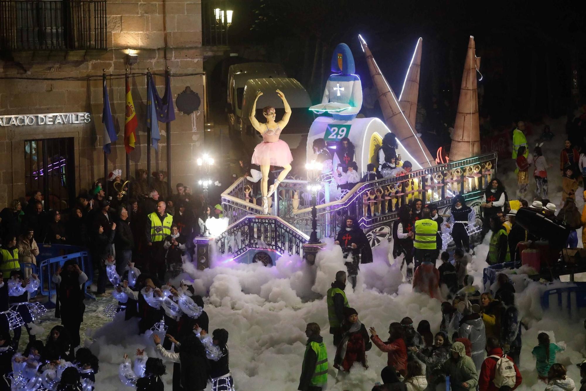 EN IMÁGENES: Así fue el multitudinario Descenso de Galiana en Avilés