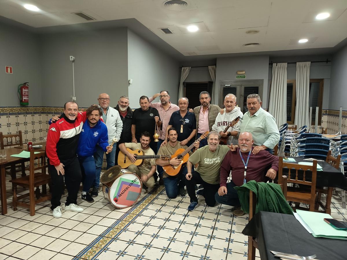 Los componentes de la murga callejera en 2026.