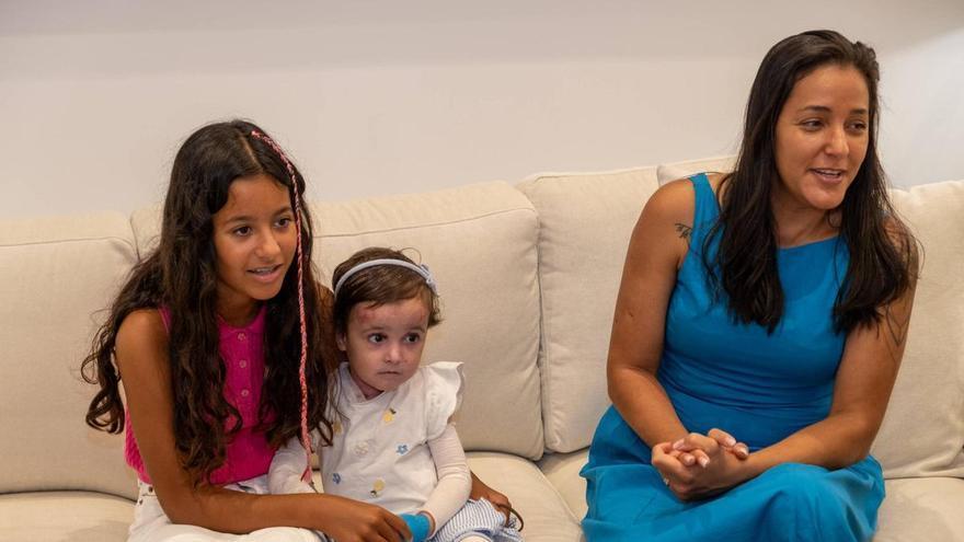 Baleares financiará el tratamiento de Olivia, la niña de tres años con piel de mariposa