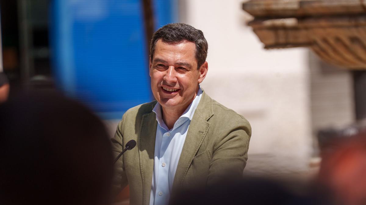 Juanma Moreno exige disculpas a una diputada del PSOE por pedir a los ...