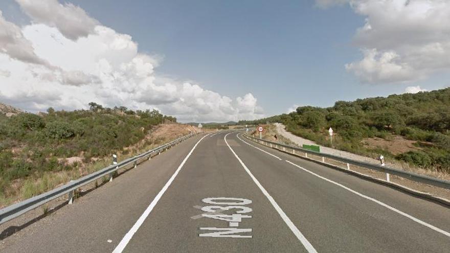 Herido grave un motorista al salirse de la vía en la N-430 a la altura de Fuenlabrada de los Montes