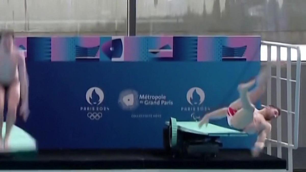 Accidente de un saltador de trampolín en la inauguración de un centro olímpico en París