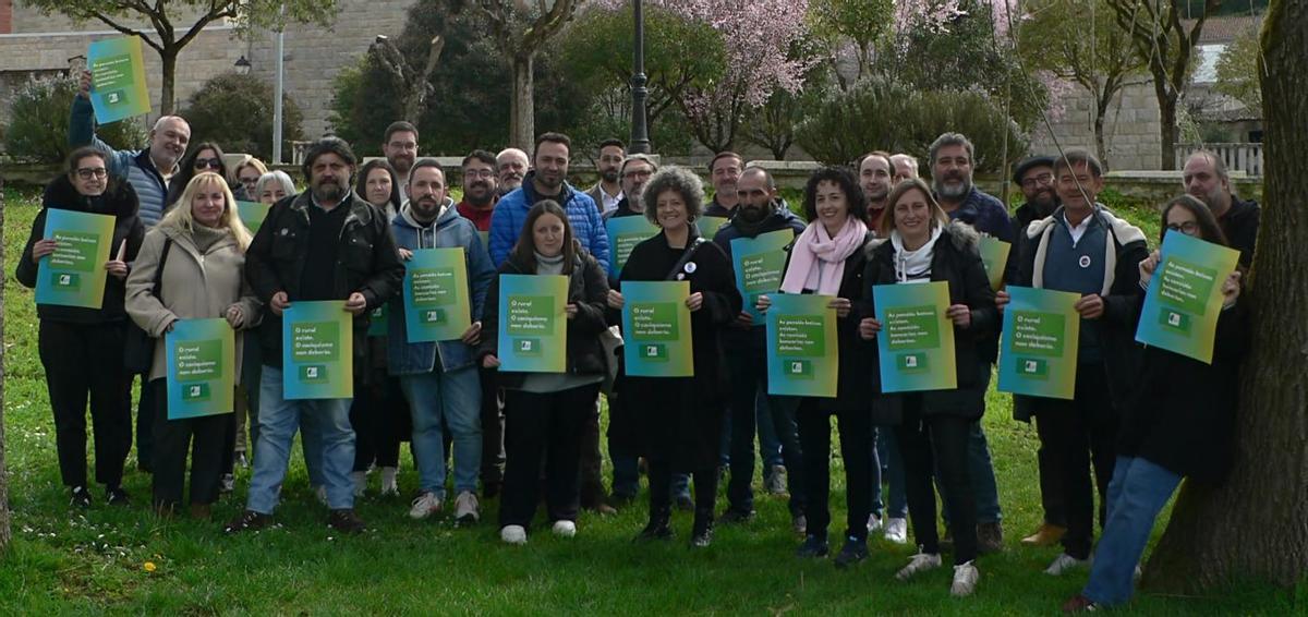Representantes de las fuerzas que sentaron las bases de Agora Galicia hace un año en Monforte. | A.G.