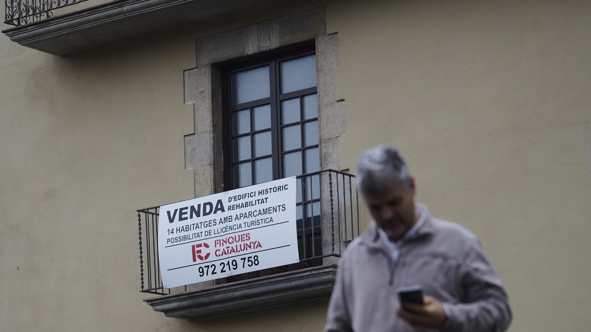 Un pis en venda a Girona.