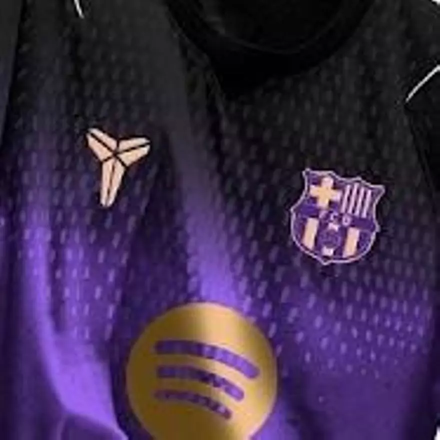 Segunda: 'Mamba collection' inspirada en los Lakers