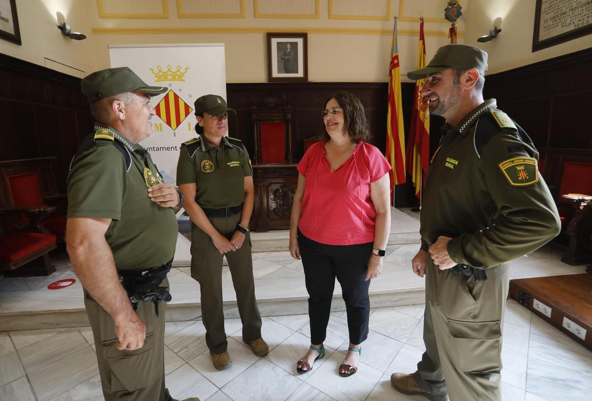 Quesada junto a Guardias Rurales en Sagunt