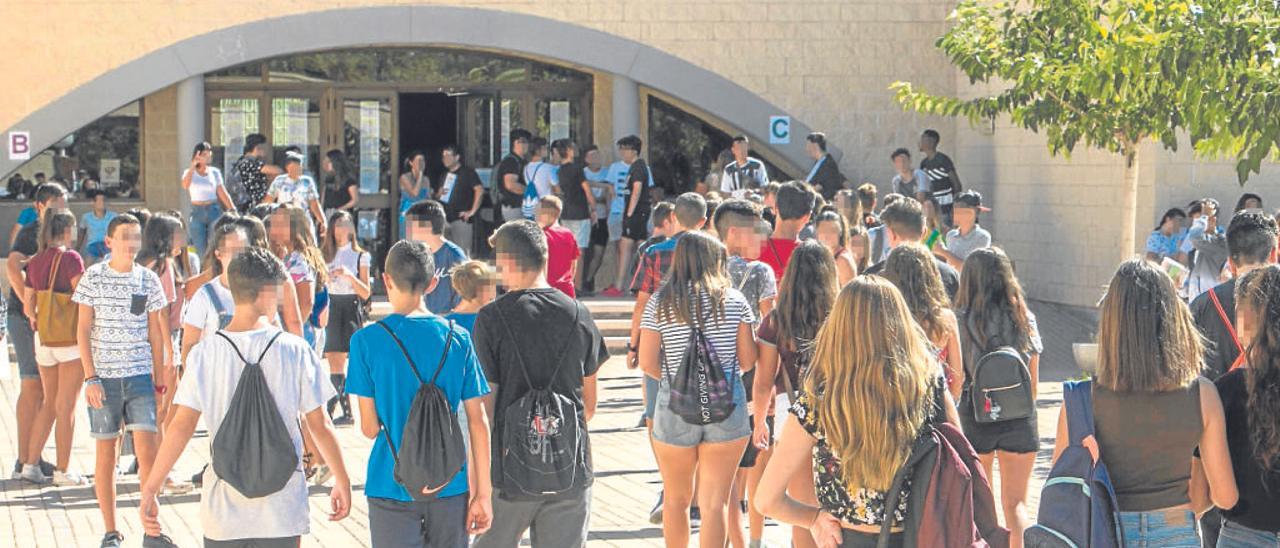 Los alumnos adscritos a la UMH sacan mejor nota en Selectividad que los de la UA