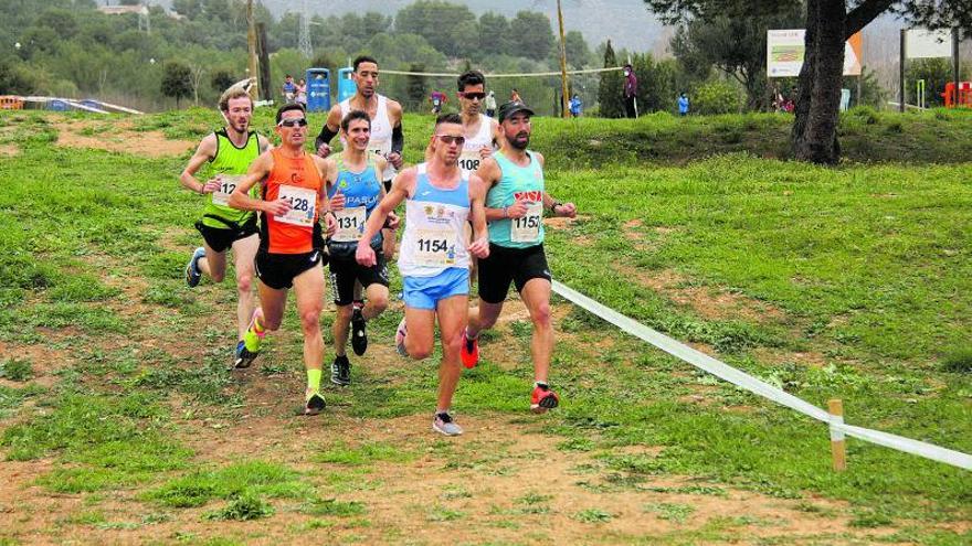 Andrés Guirado, liderando la carrera absoluta.