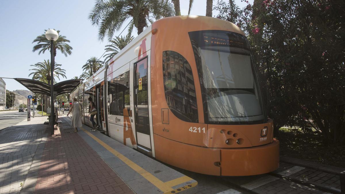 El Tram se suma un año más a los actos de la Semana de la Movilidad.